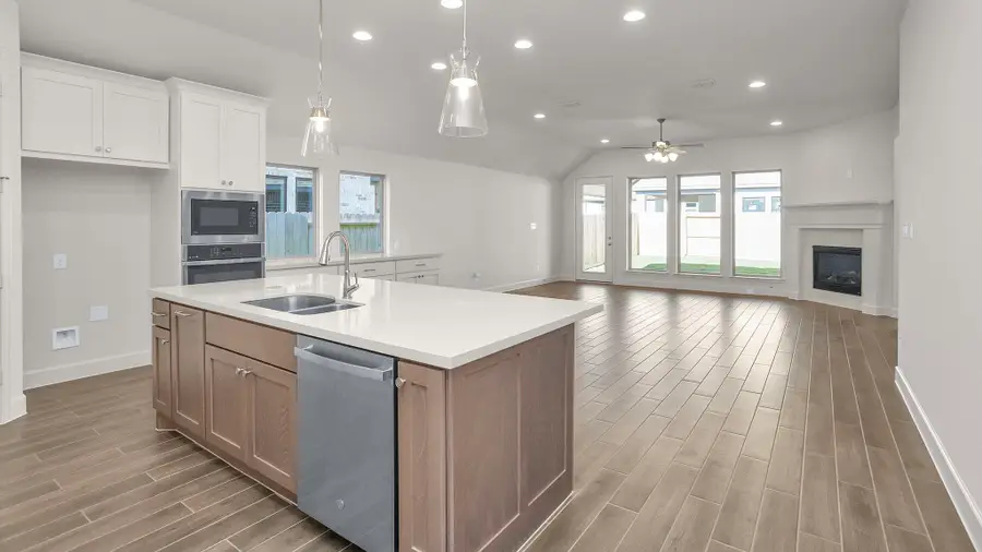 12330 Hackberry Drive, Monterey Belvieu, TX 77523 - Image #3