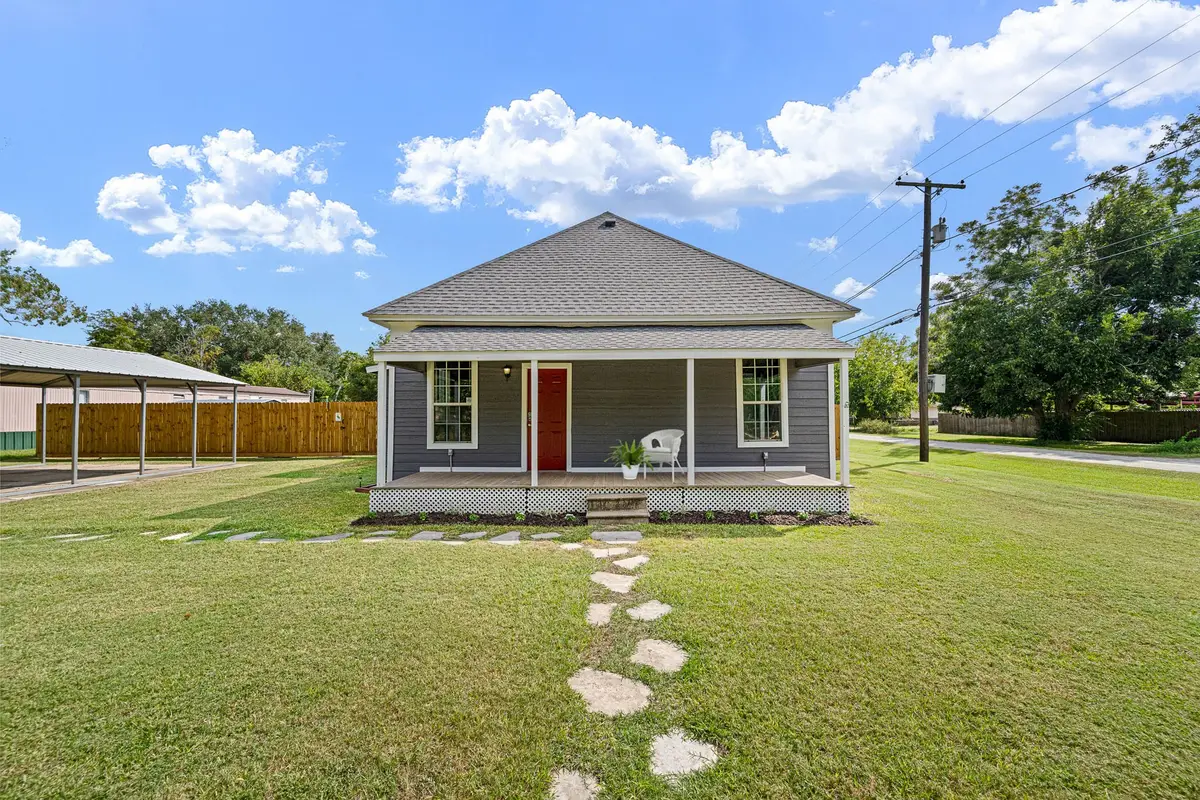 193 Elm Street, Blessing, TX 77419 - Image #1
