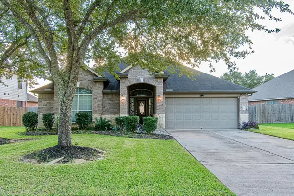 4108 S Meridian Greens Drive, Dickinson, TX 77539