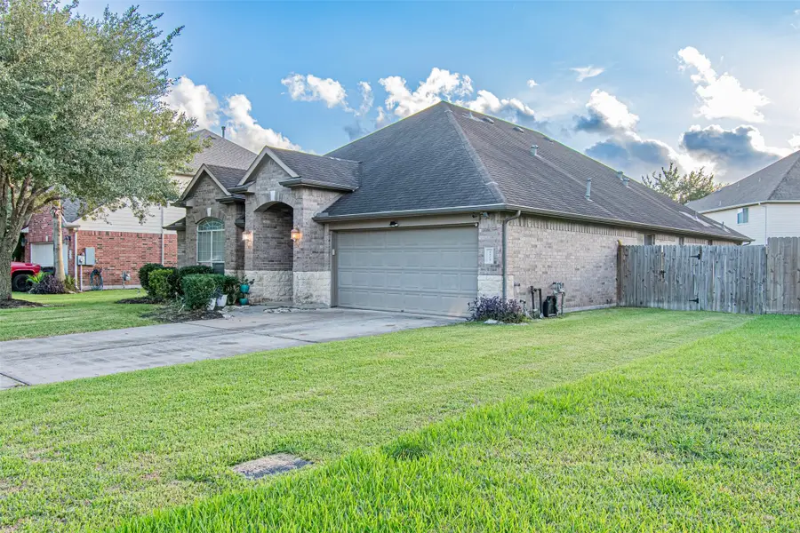 4108 S Meridian Greens Drive, Dickinson, TX 77539 - #2
