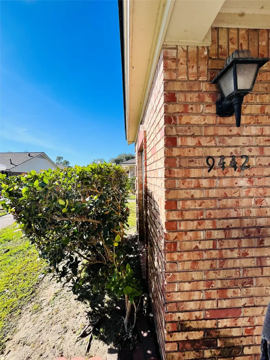 9442 Neuens Road #9442, Houston, TX 77080 - Image #2