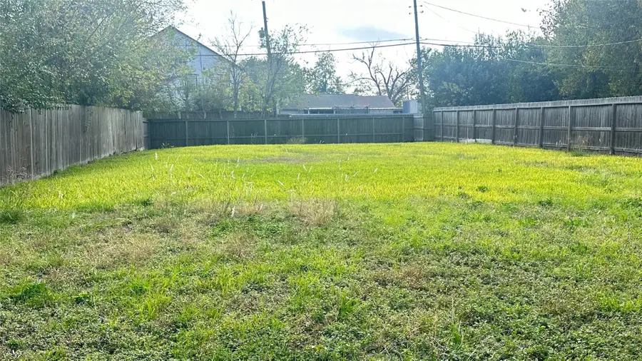 4846 Pershing Street, Houston, TX 77033 - Image #3