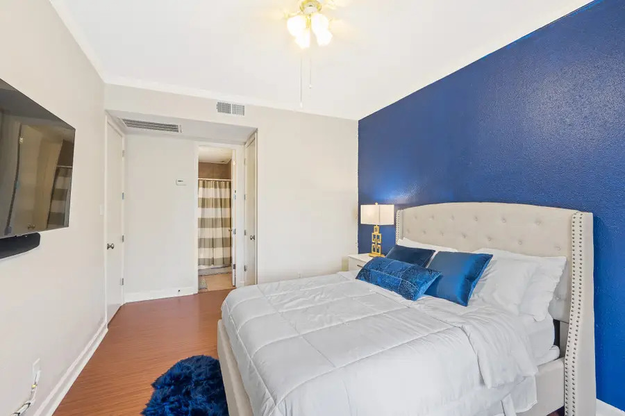 4515 Briar Hollow Place #312, Houston, TX 77027 - #2