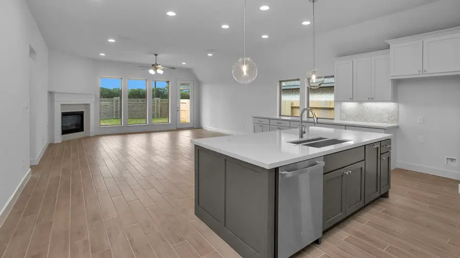 18819 Madonna Lily Court, Tomball, TX 77377 - Image #3