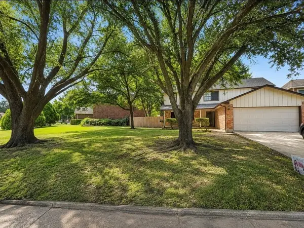 962 Sterling Green Drive S, Channelview, TX 77530