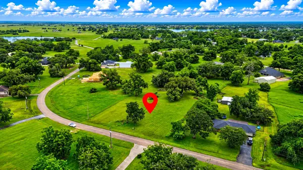 220 Stage Coach Trail, Angleton, TX 77515