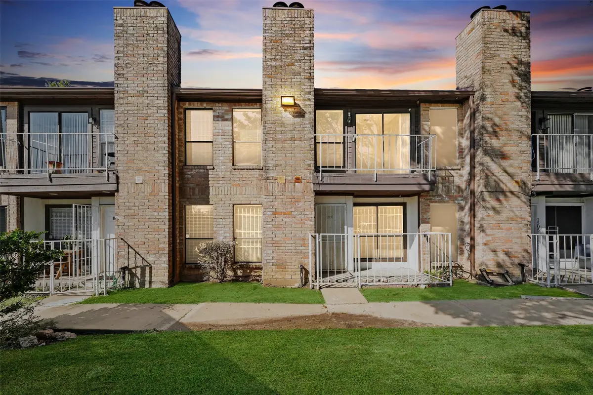 6633 W Airport Boulevard #1306, Houston, TX 77035 - Image #1