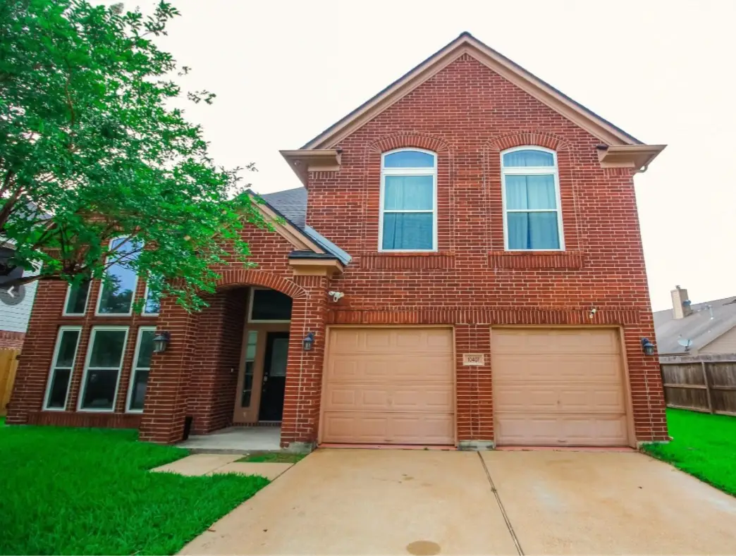 10407 Redwood Drive, Baytown, TX 77523 - #1