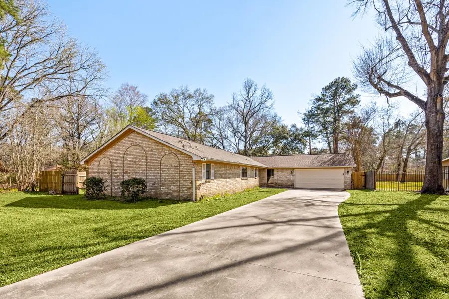 816 Glen Hollow Drive, Conroe, TX 77385 - #3