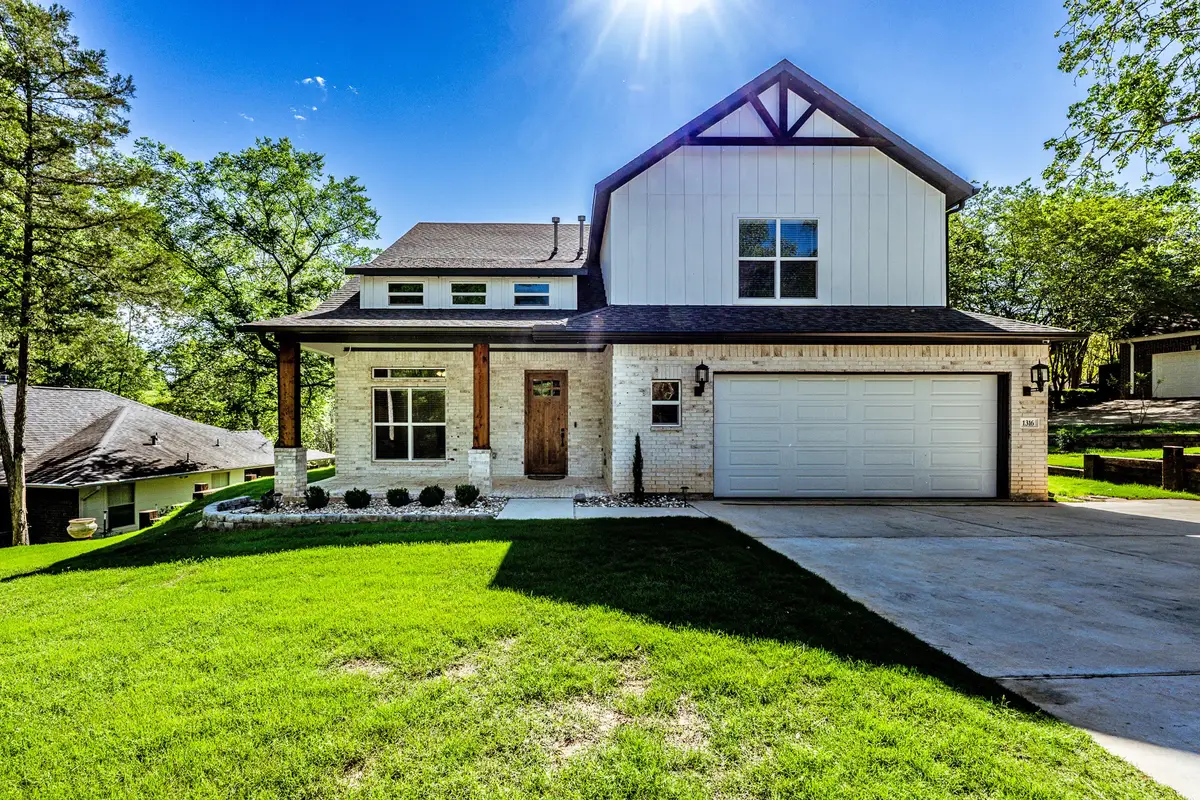 1316 River Oaks Drive, Huntsville, TX 77340 - #1