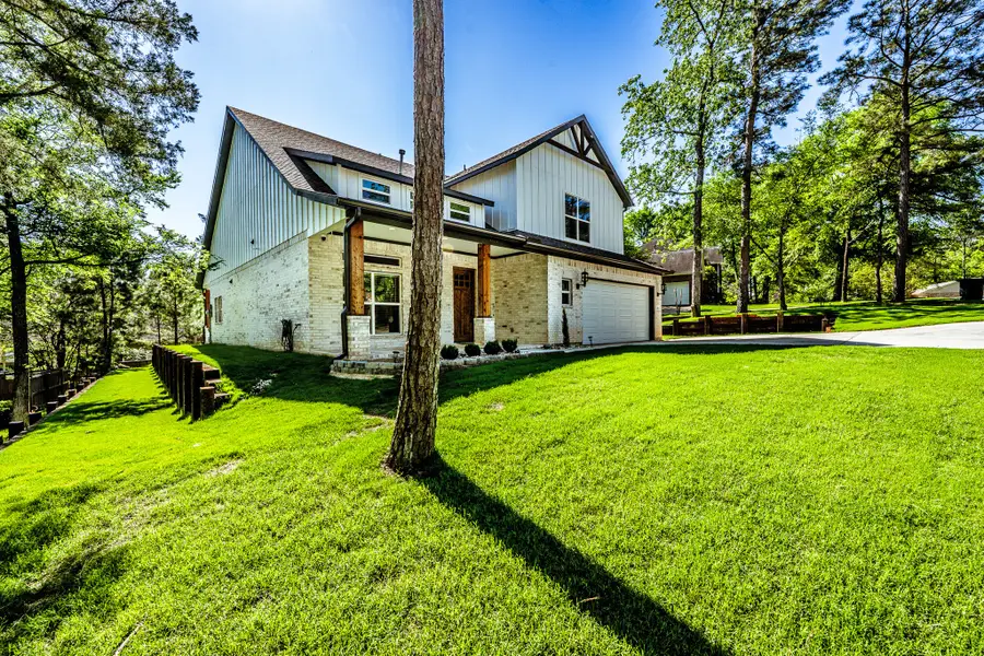 1316 River Oaks Drive, Huntsville, TX 77340 - #2