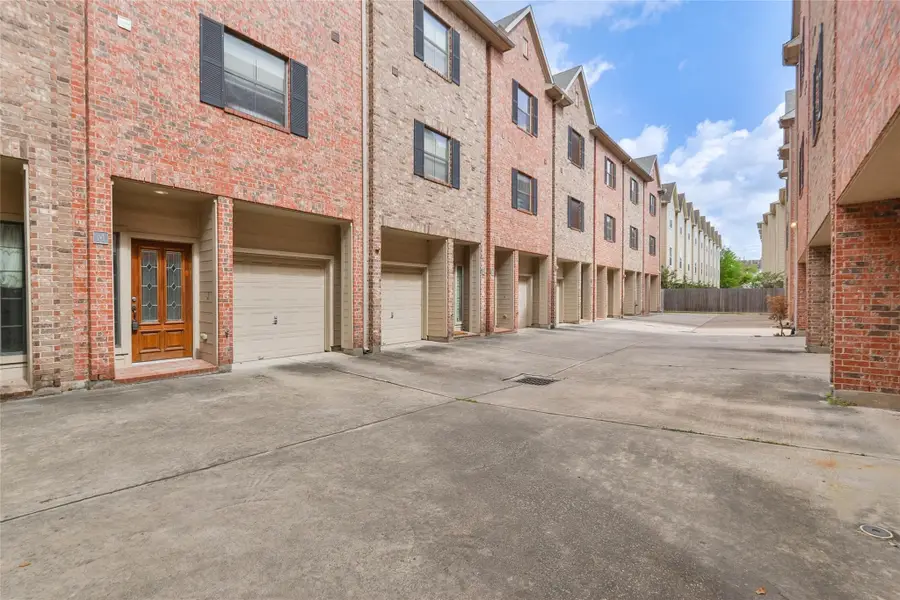 2904 Chenevert Street #M, Houston, TX 77004 - #2