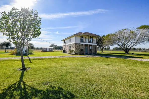 17002A Pleasant Road, Needville, TX 77461