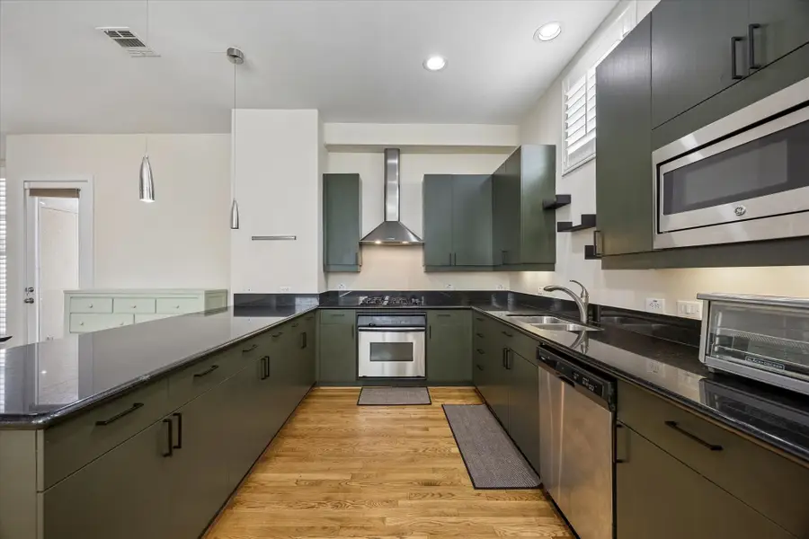 1406 Stanford Street #D, Houston, TX 77019 - #3