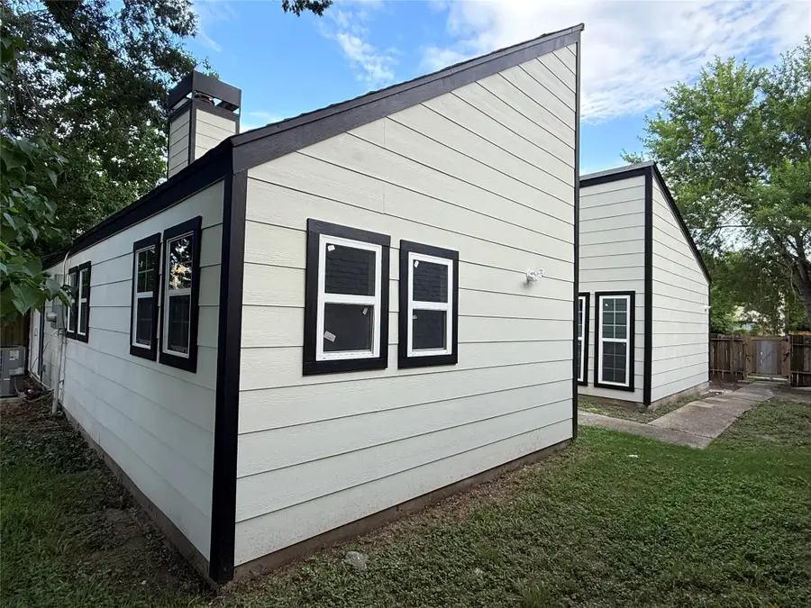 6330 Coachwood Drive, Houston, TX 77035 - Image #3