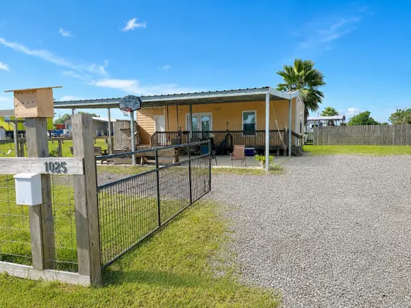 1025 N Jack Road, Port Bolivar, TX 77650