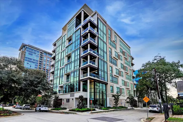 5104 Caroline Street #403, Houston, TX 77004