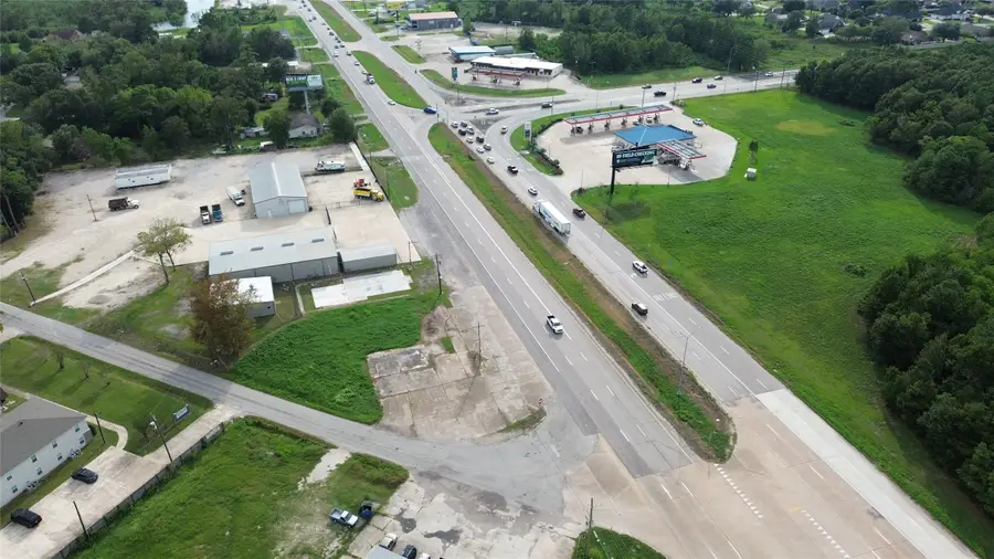 3140 Texas Ave, Bridge City, TX 77611 - #3