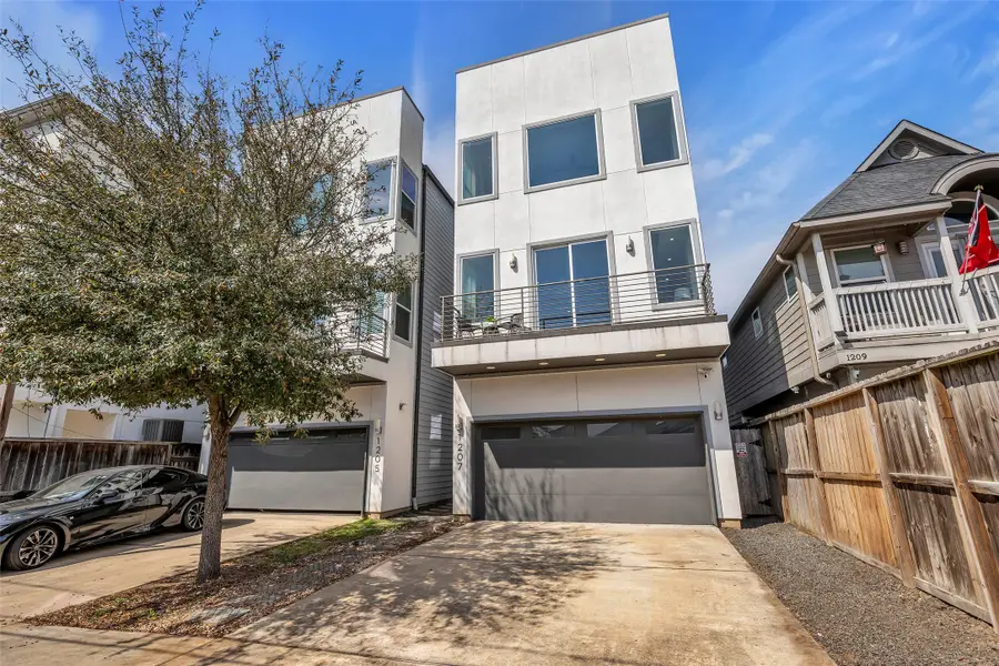 1207 E 28th Street, Houston, TX 77009 - #2
