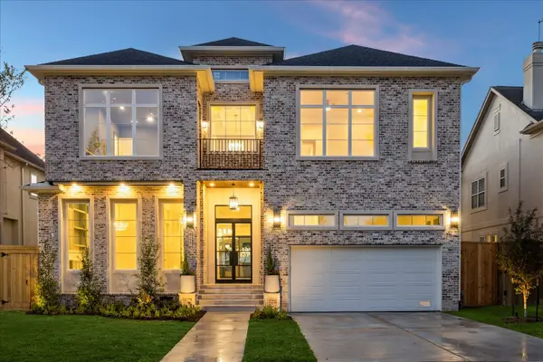 915 Wildwood Lane, Bellaire, TX 77401