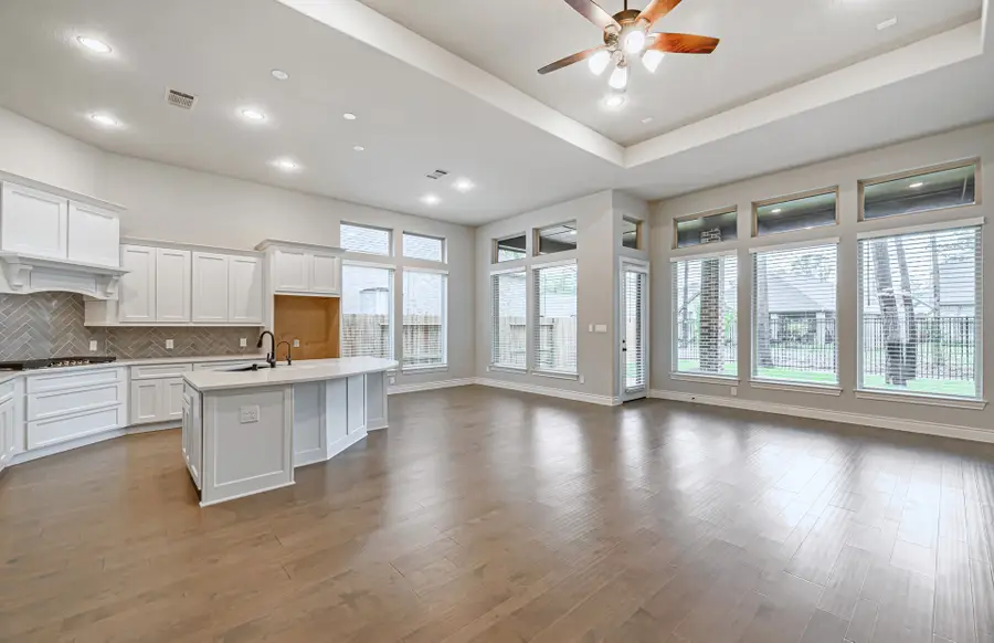 9726 Roaring River Falls Lane, Porter, TX 77365 - Image #3