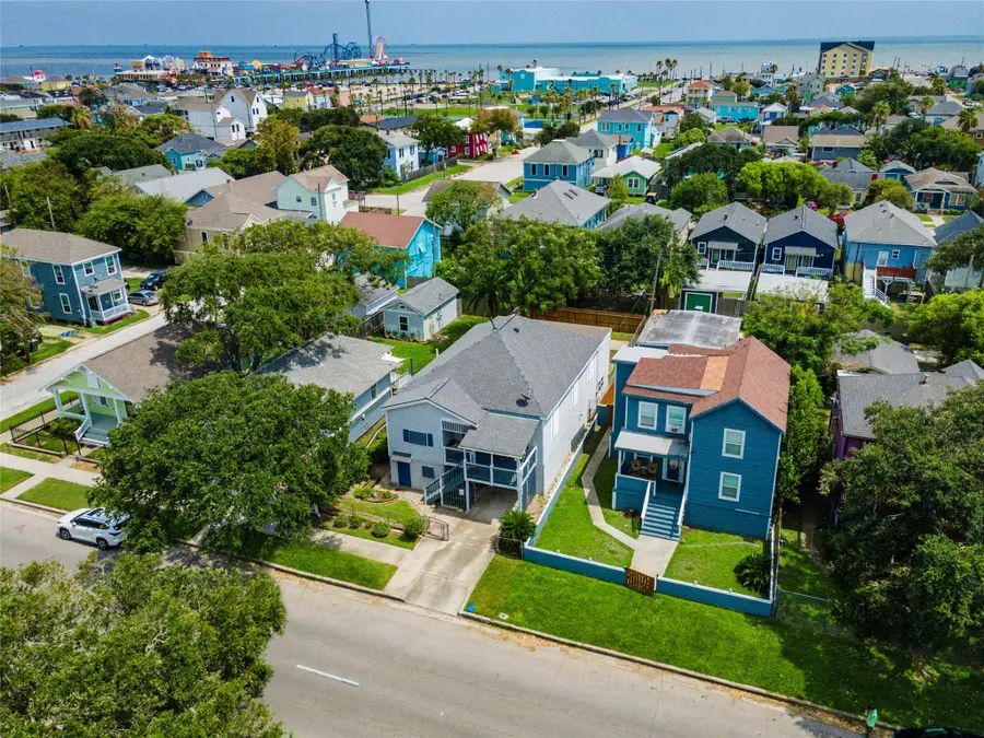2809 Bernardo De Galvez Avenue, Galveston, TX 77550 - Image #2
