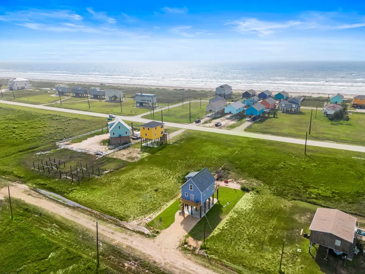 4822 Palm Street, Surfside Beach, TX 77541 - Image #1