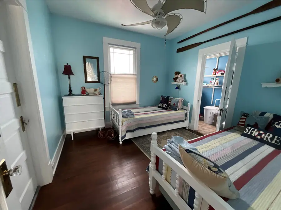 1509 Christopher Columbus Street, Galveston, TX 77550 - #2