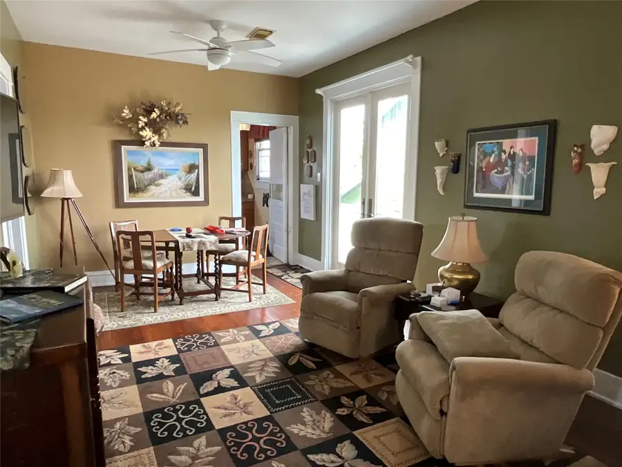 1509 Christopher Columbus Street, Galveston, TX 77550 - #3