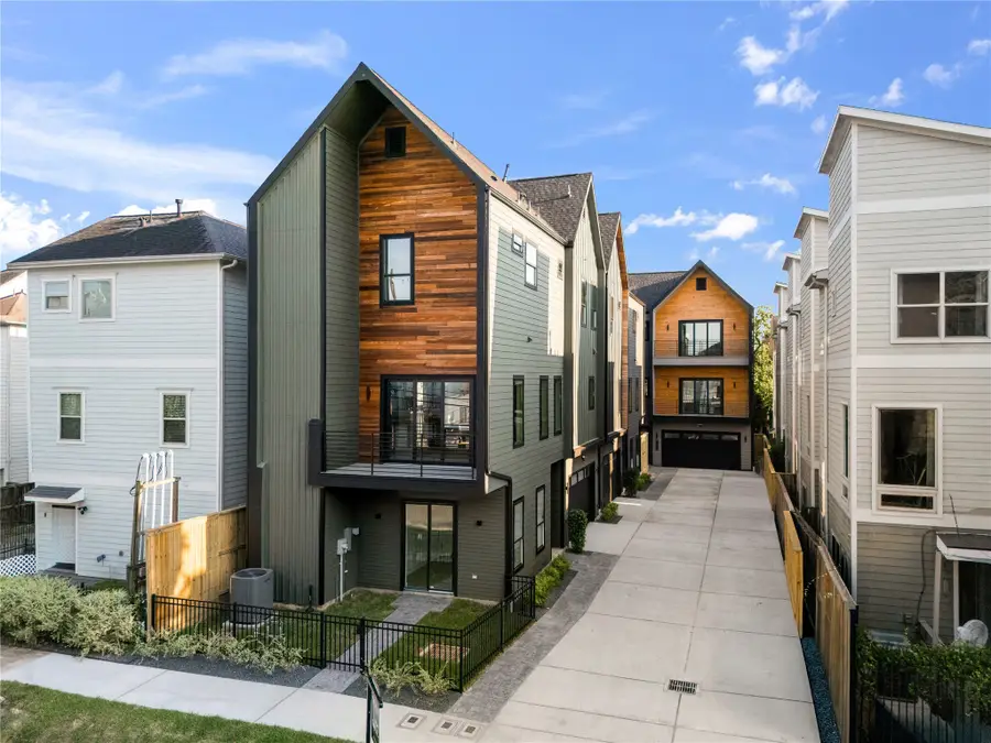 1030 W 24th Street #C, Houston, TX 77008 - Image #2