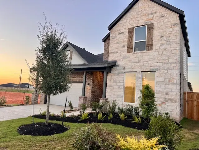 31102 Marlow Manor Court, Fulshear, TX 77441 - Image #2