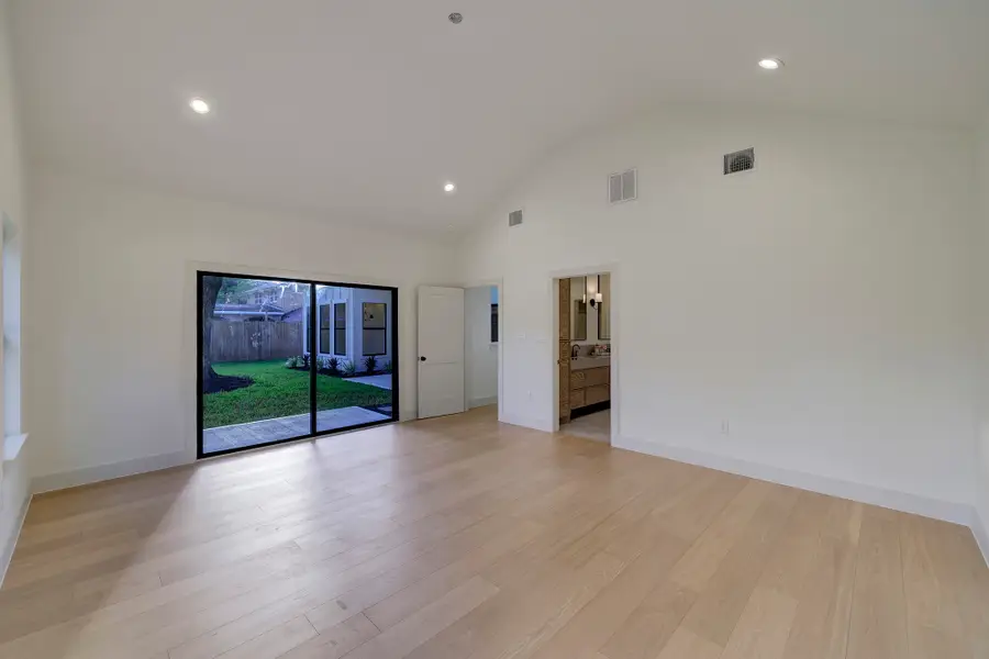 10155 Hanka Drive, Houston, TX 77043 - Image #3