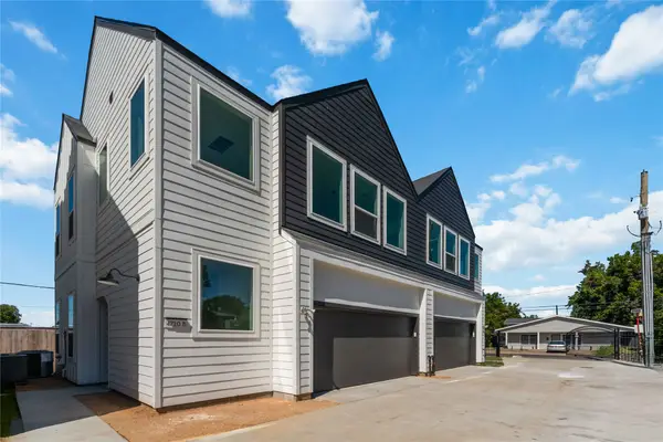 4710 Mallow Street #E/F, Houston, TX 77033