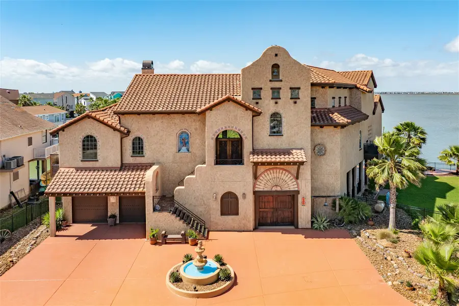 506 Sunset Circle, Tiki Island, TX 77554 - #2