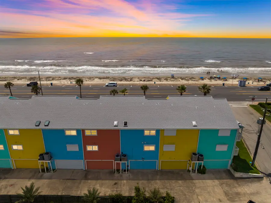 8416 Seawall Boulevard #5, Galveston, TX 77554 - Image #2