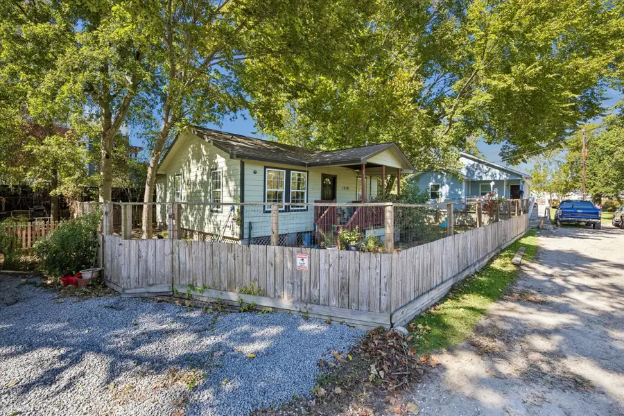 1218 & 1216 Paul Quinn Street, Houston, TX 77091 - Image #2