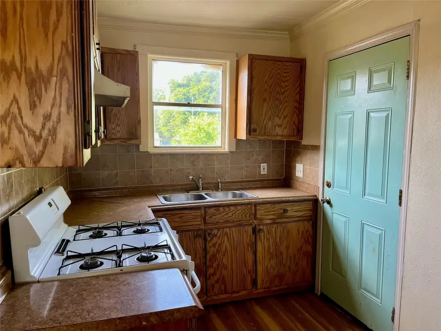 3933 Linder Street, Houston, TX 77026 - Image #2