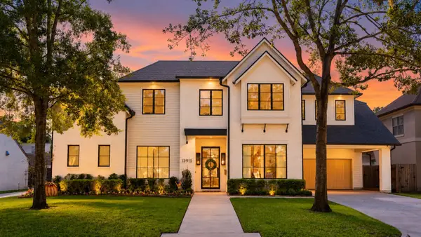 13915 Queensbury Lane, Houston, TX 77079