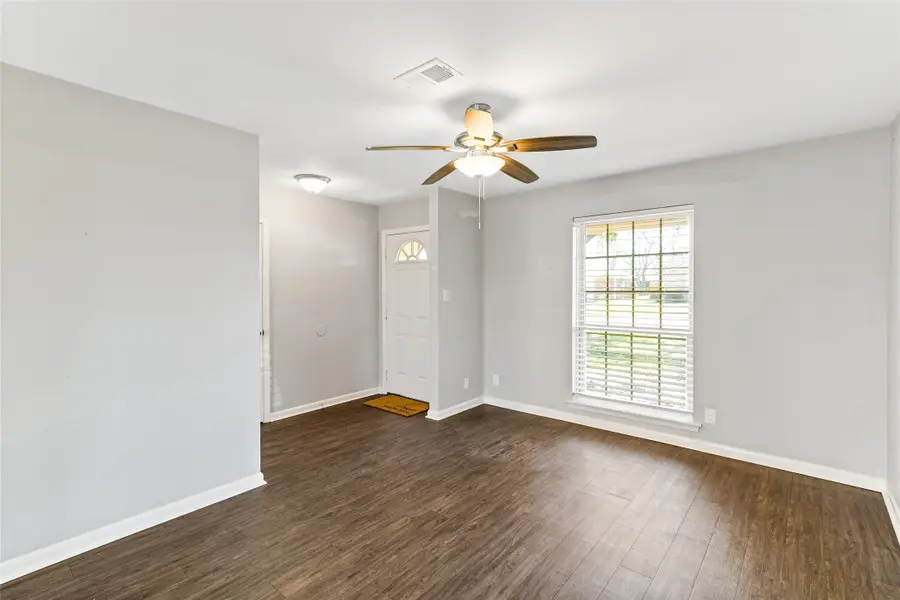 127 Talisman Street, Lake Jackson, TX 77566 - #3