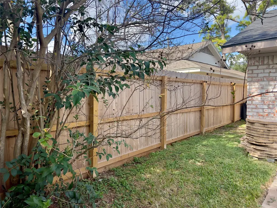 5719 Viking Drive, Houston, TX 77092 - Image #3