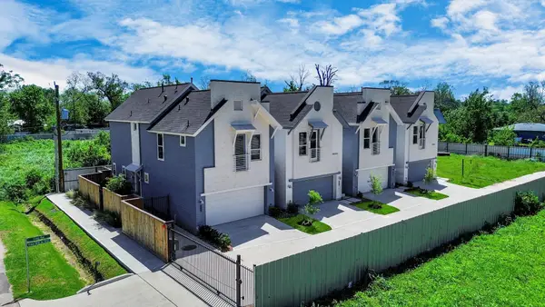 1045 Glen Avenue, Houston, TX 77088
