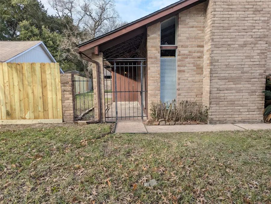3610 Saratoga, Houston, TX 77088 - #2