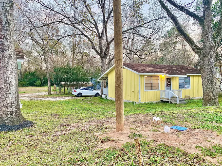 110 S Beatty Avenue, Livingston, TX 77351 - Image #2