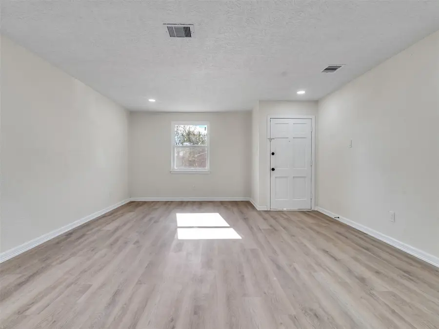 4406 Trafalgar Drive, Houston, TX 77045 - Image #3