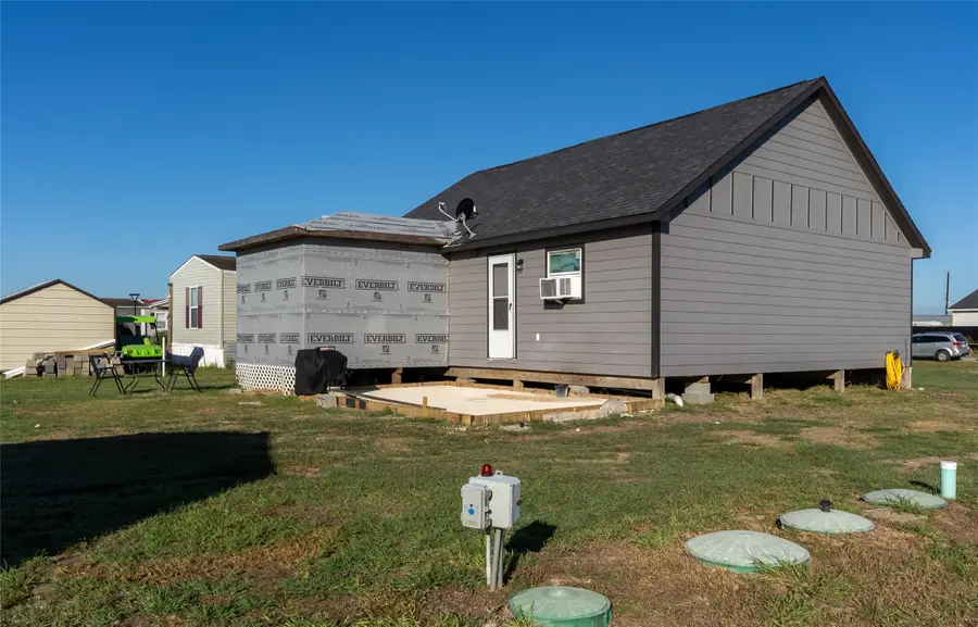 8921 Fresno Avenue, Alvin, TX 77511 - Image #3