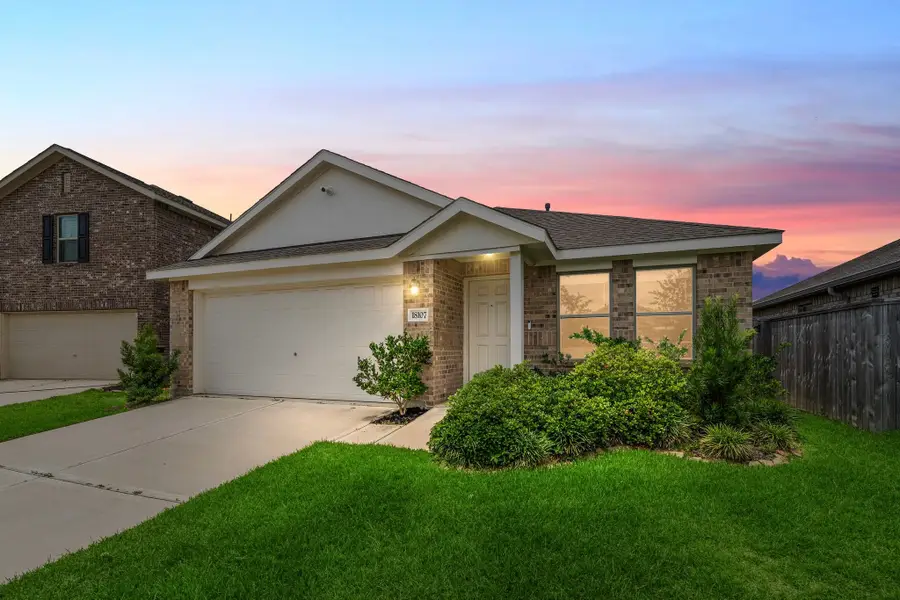 18107 Rockvine Drive, Hockley, TX 77447 - Image #2