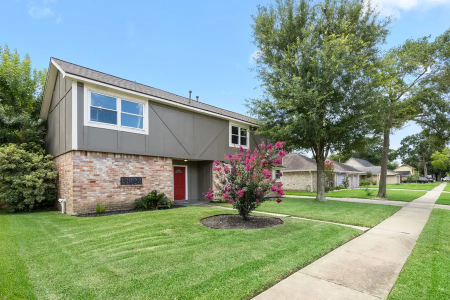13823 Ivymount Drive, Sugar Land, TX 77498 - #2