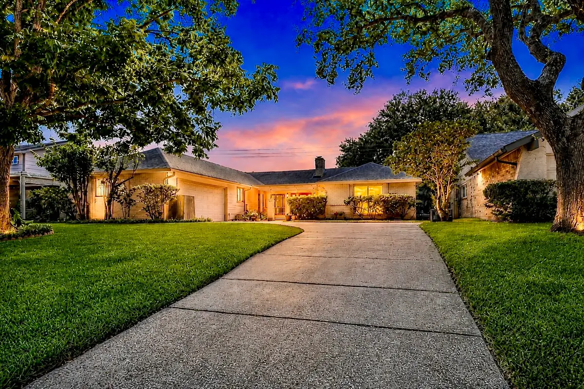 3415 W Creek Club Drive, Missouri City, TX 77459 - #1