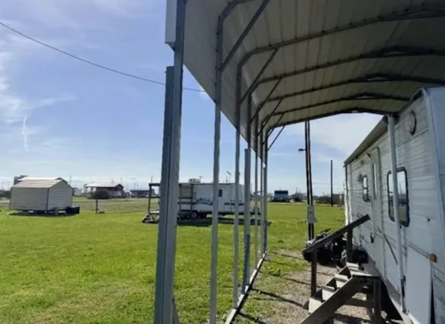 154 Sea Urchin Lane, Palacios, TX 77465 - Image #2