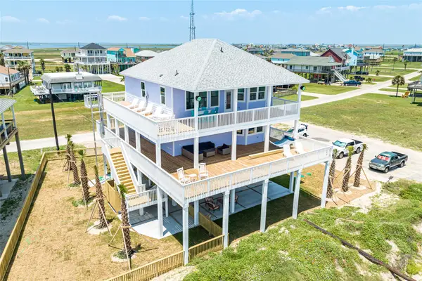 13030 Jolly Roger, Freeport, TX 77541